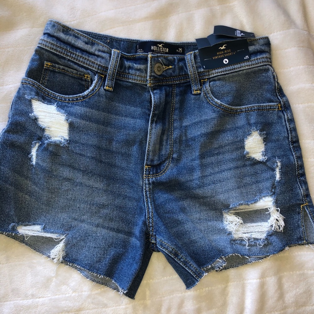 New Hollister shorts